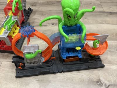 Hot Wheels Ultimate Octo Car Wash