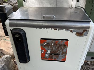 Vintage 7UP Drink Cooler (Working Condition)
