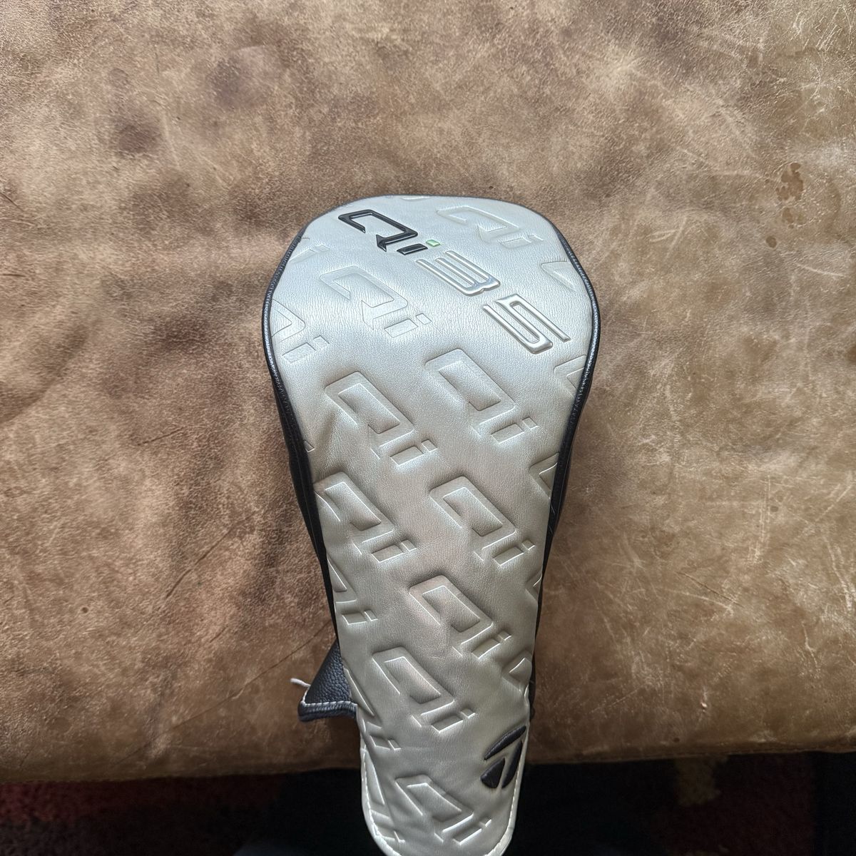 TaylorMade Qi35 Driver + Ventus TR Red Shaft