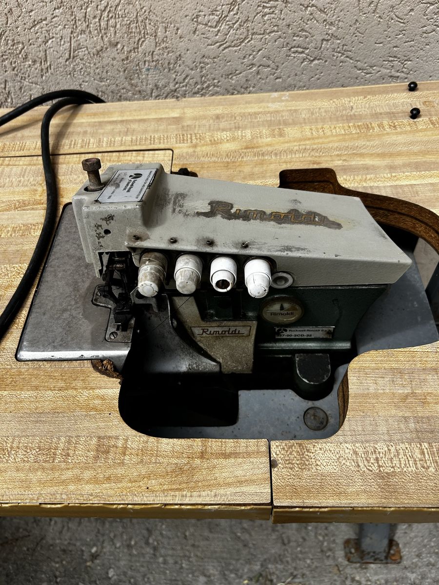 Rimoldi Rockwell 327-00-2CD-32 Industrial Sewing Machine
