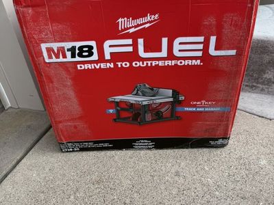 New Milwaukee M18 Cordless Table Saw 8 1/4 Inch
