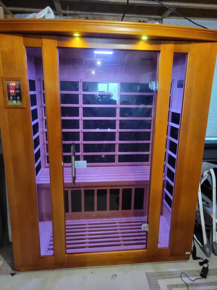 Dynamic Bellagio, 3-person FAR Infrared Sauna