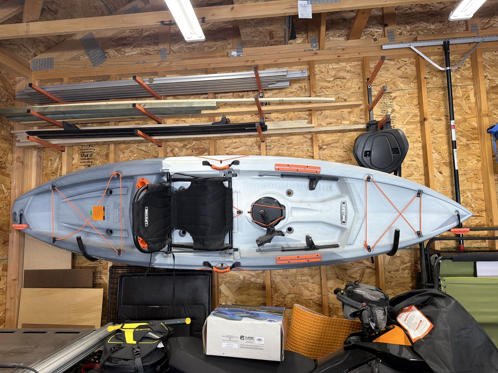 Lifetime Tamarack Pro Angler 103