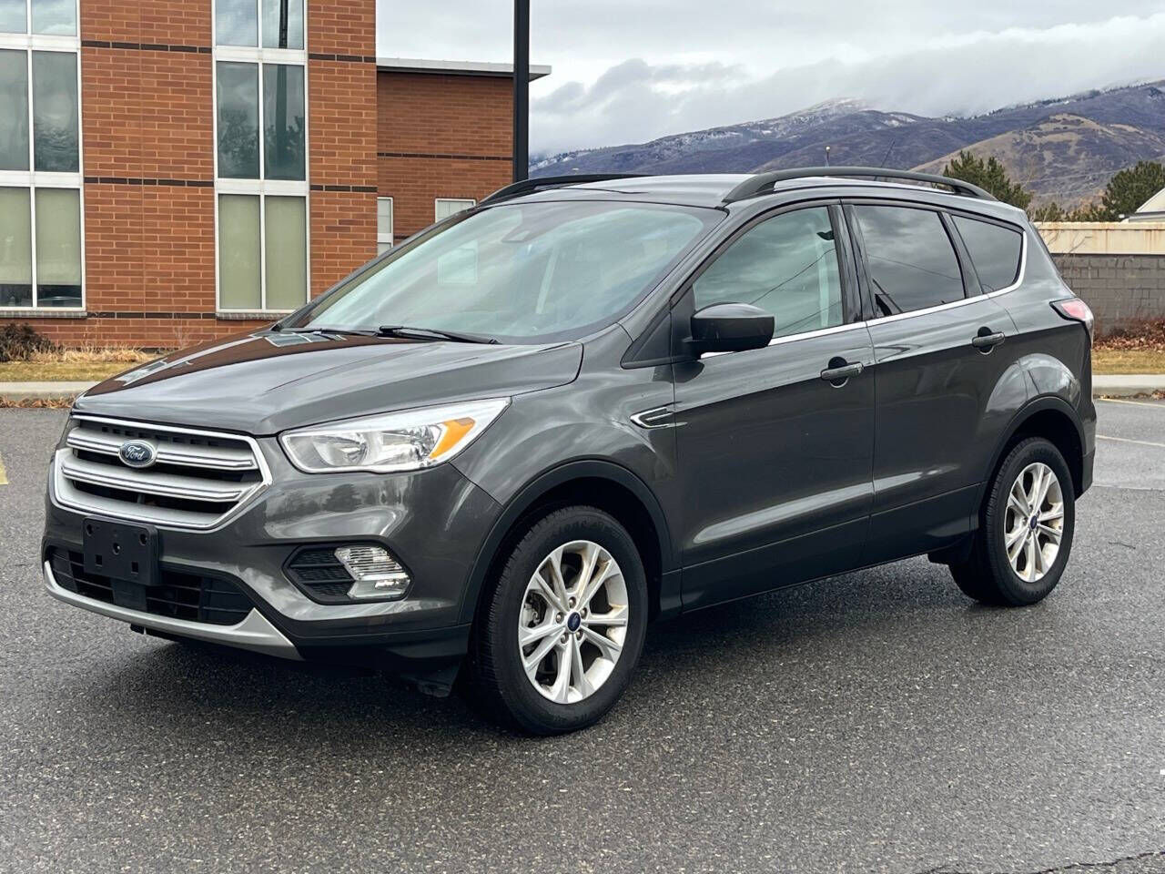 2018 FORD ESCAPE SE