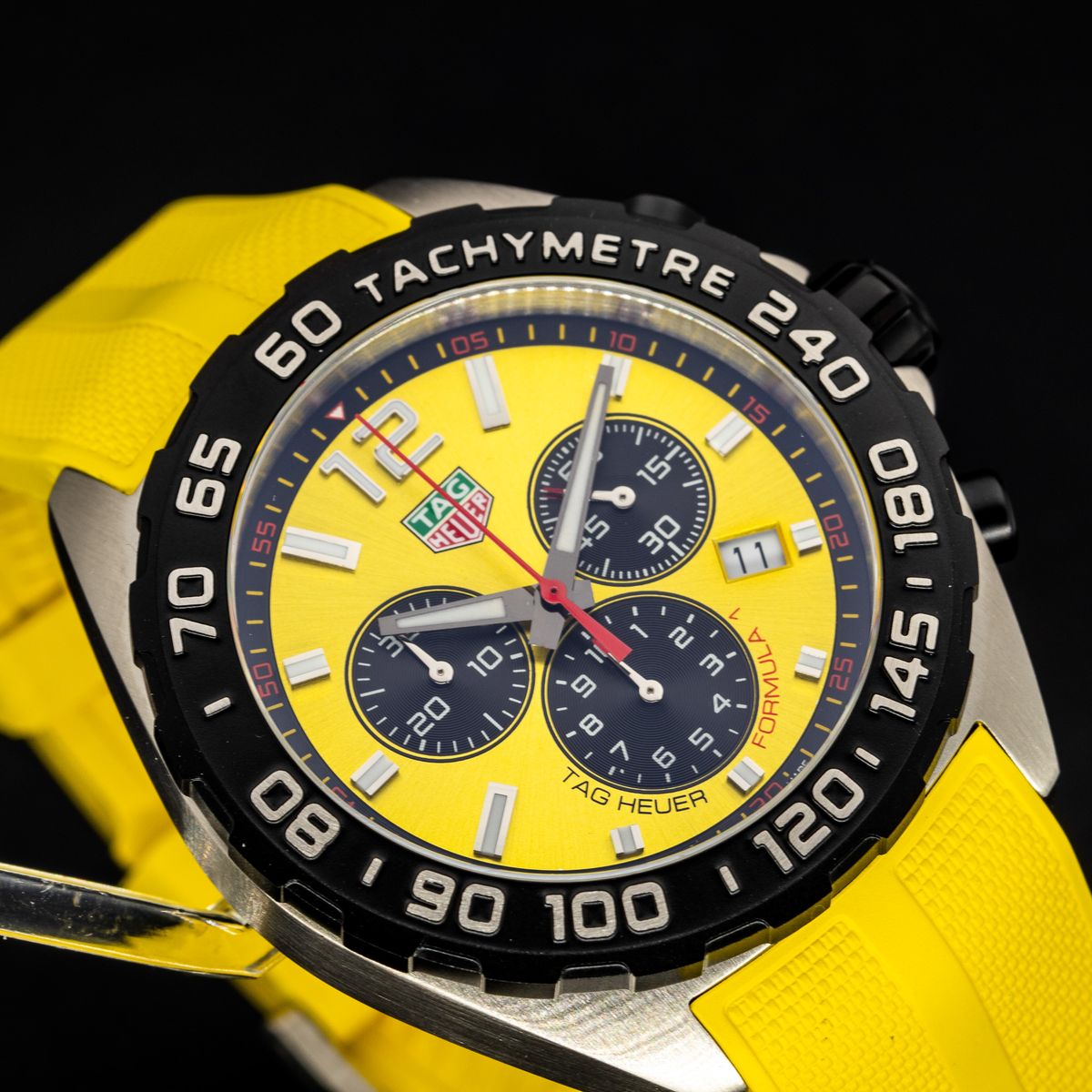 TAG Heuer Formula 1 Chronograph Yellow Dial Full Set – CAZ101AM.FT8054 – Like New