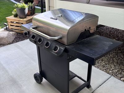BBQ…Char-Broil Performance Series 4-Burner Propane Gas Grill with Side Burner & Stainless Steel Lid