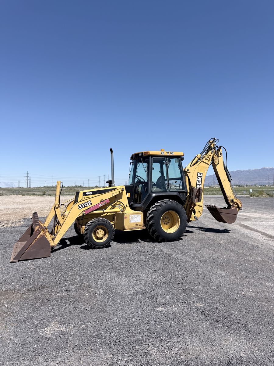John Deere 310E 4x4 Backhoe Loader - Ready for Work!