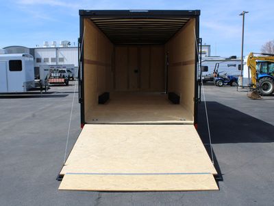 Wells Cargo 28' Road Force