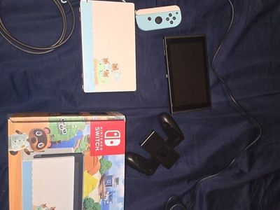 Nintendo Switch Animal Crossing: New Horizons Special Edition Console Bundle Complete in Box