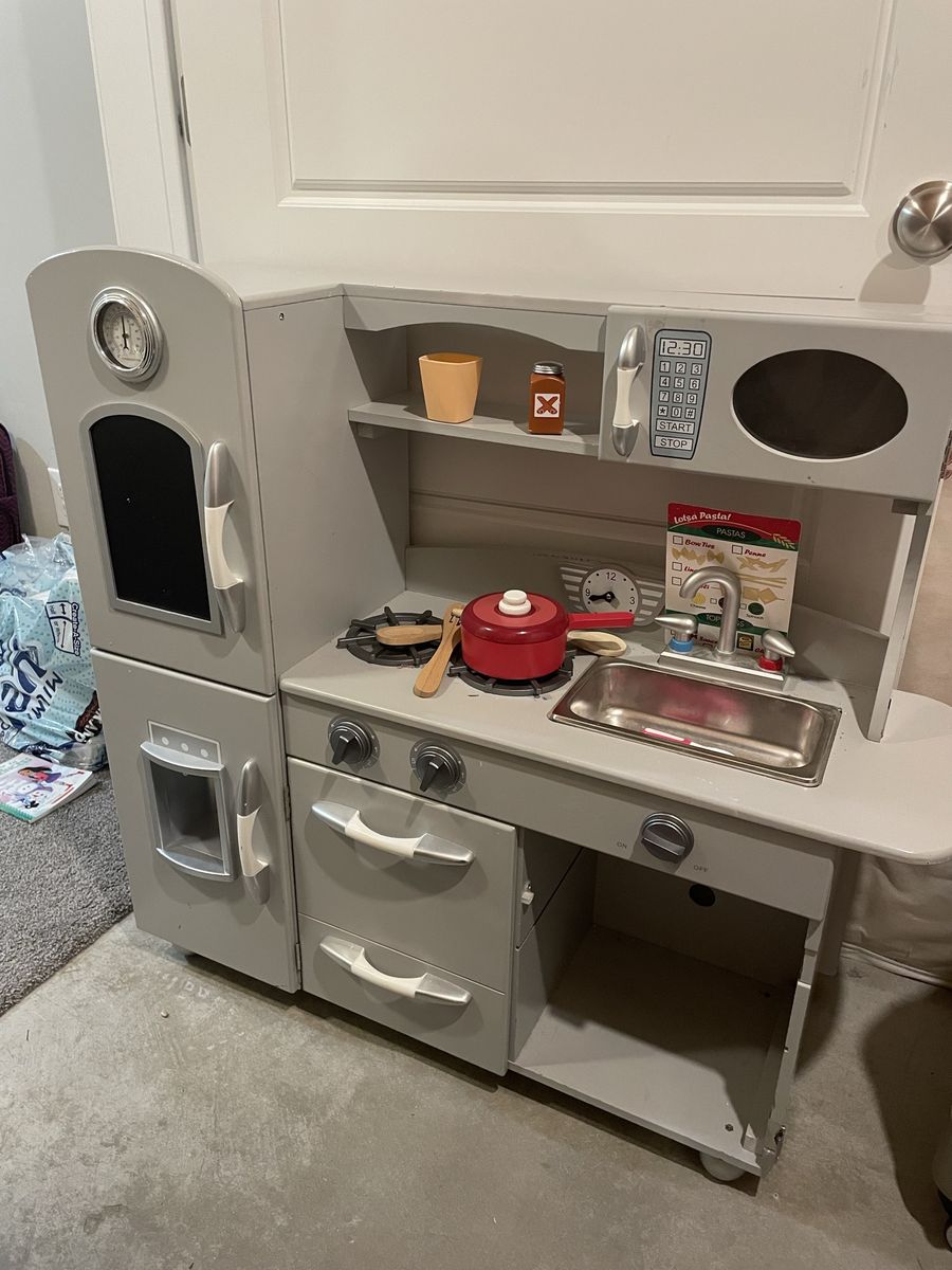 Solid Wood Play Kitchen!