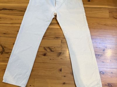 Levis 501 Straight Leg Button Fly Mens Jeans - 40x32 , White, new condition