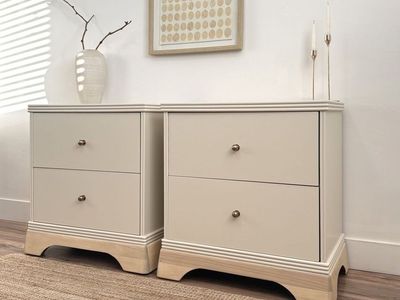 Davis International Dressers