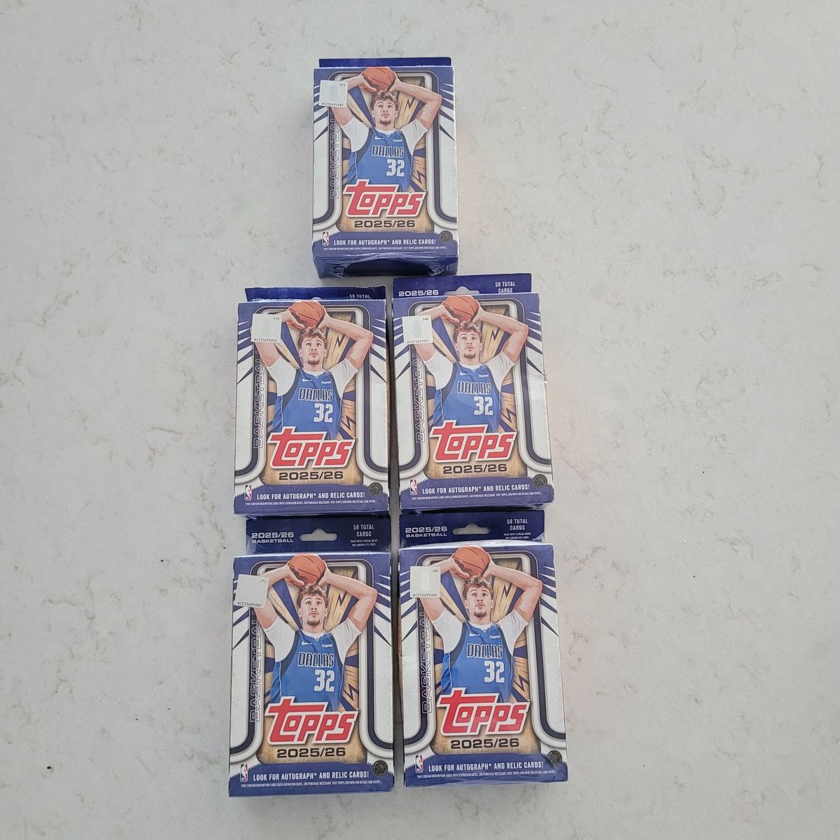 NEW- NBA Topps 2025/2026 Hanger Box