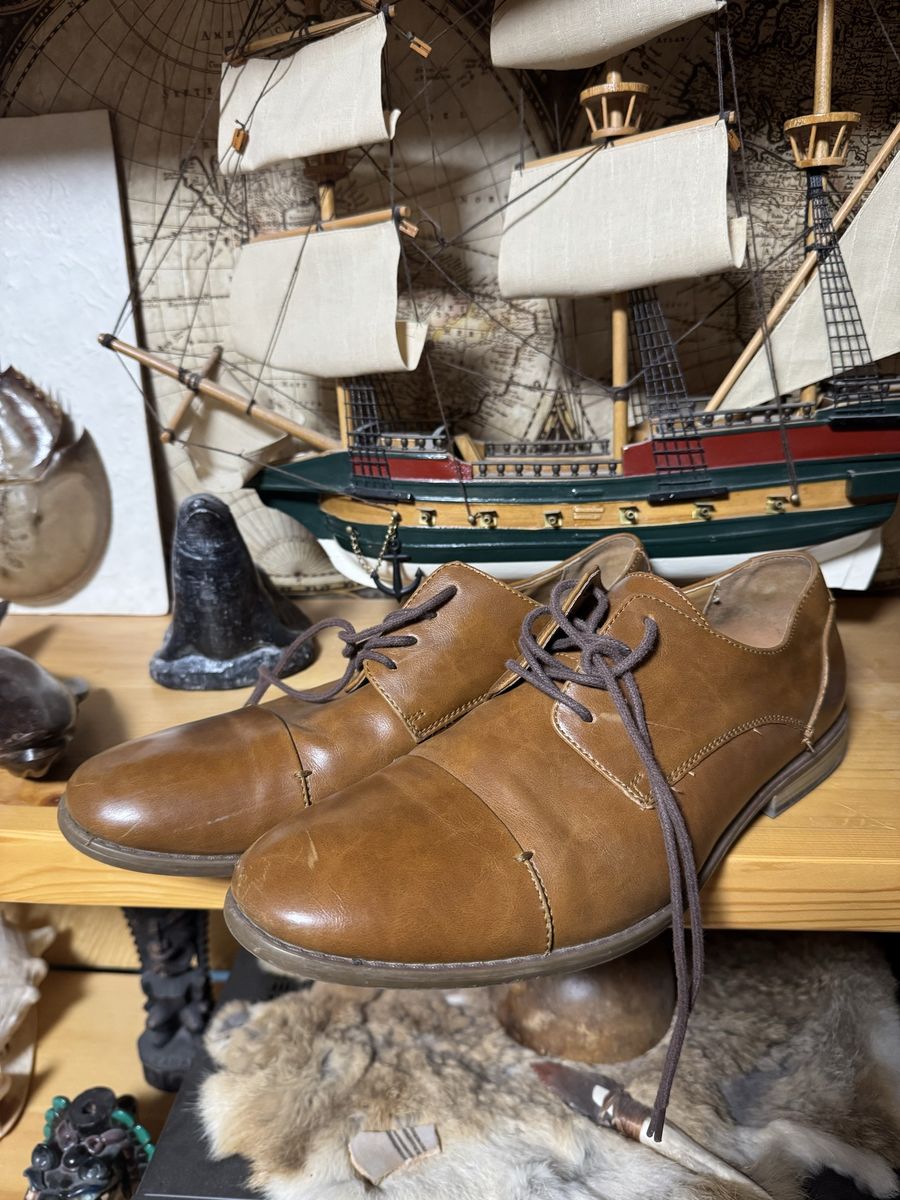Apt 9 men’s dress shoes 9 1/2