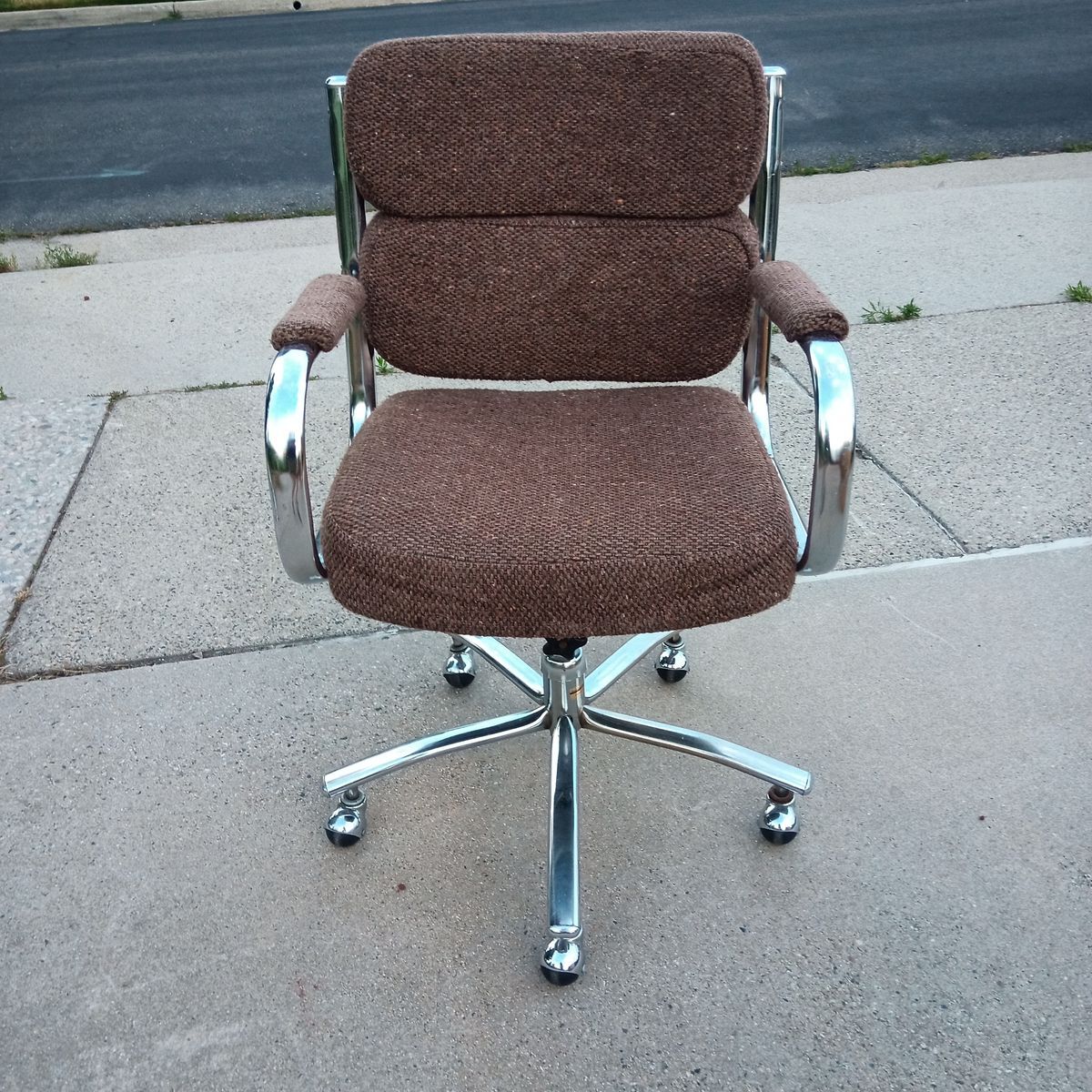 Mid Century Upholstered Chrome Office Chair