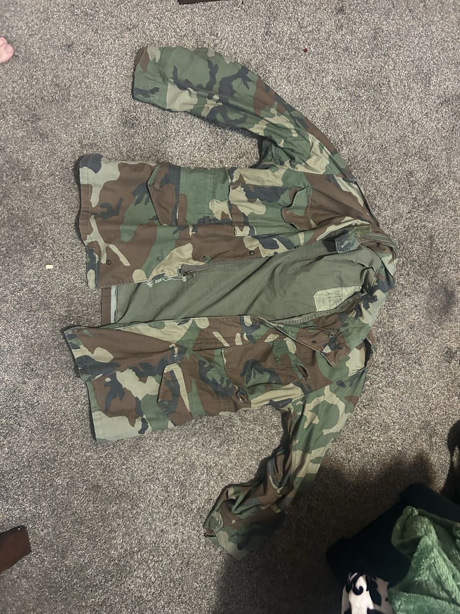 Vintage military m81 woodland camo jacket
