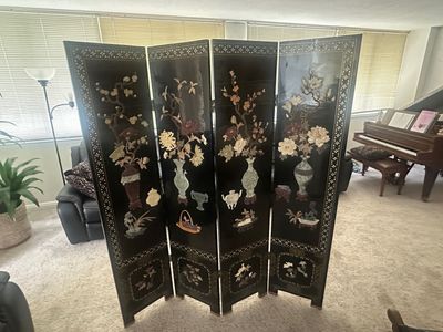 Room divider