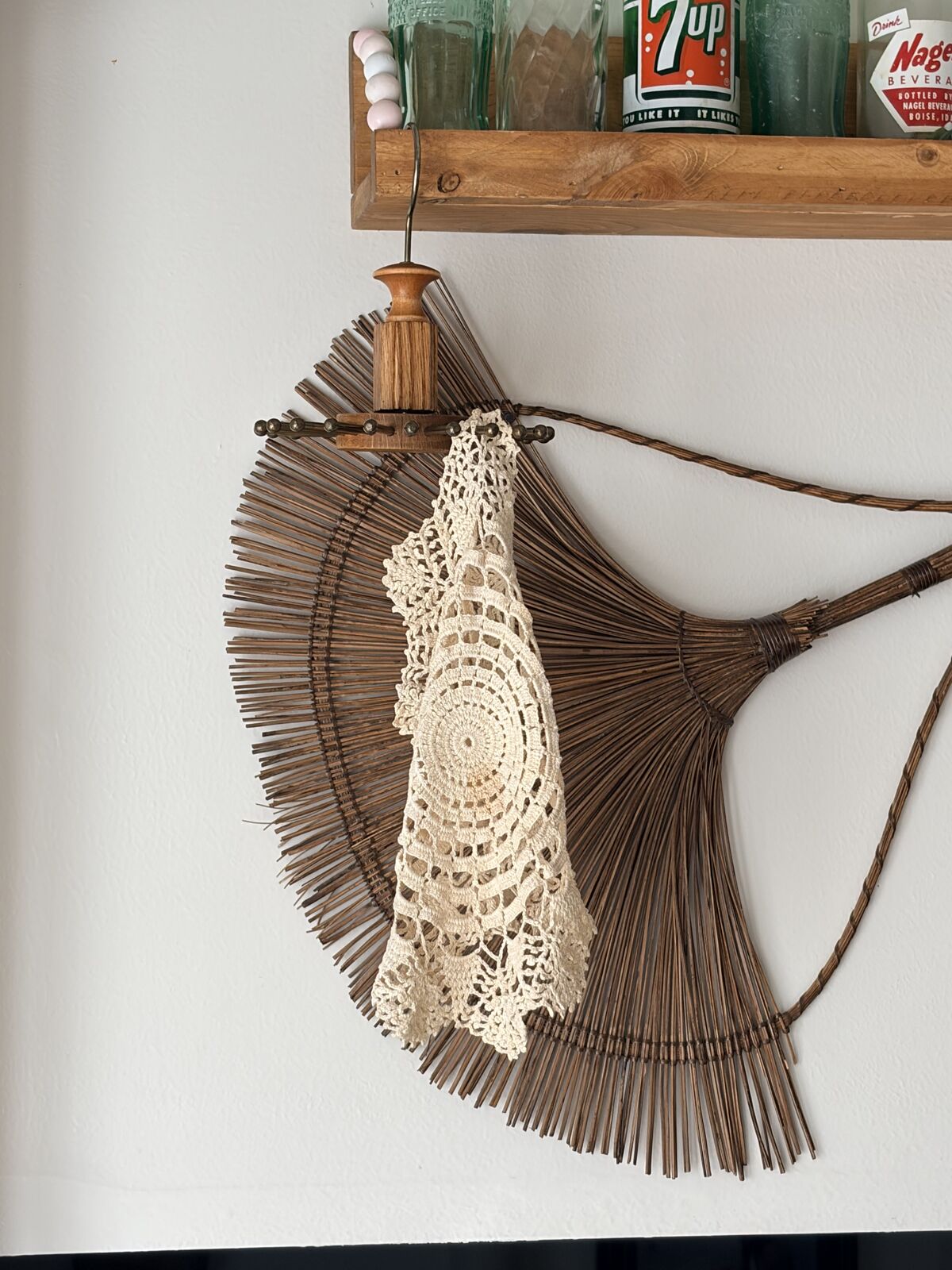 vintage Rotating Tie Holder Cottage Style