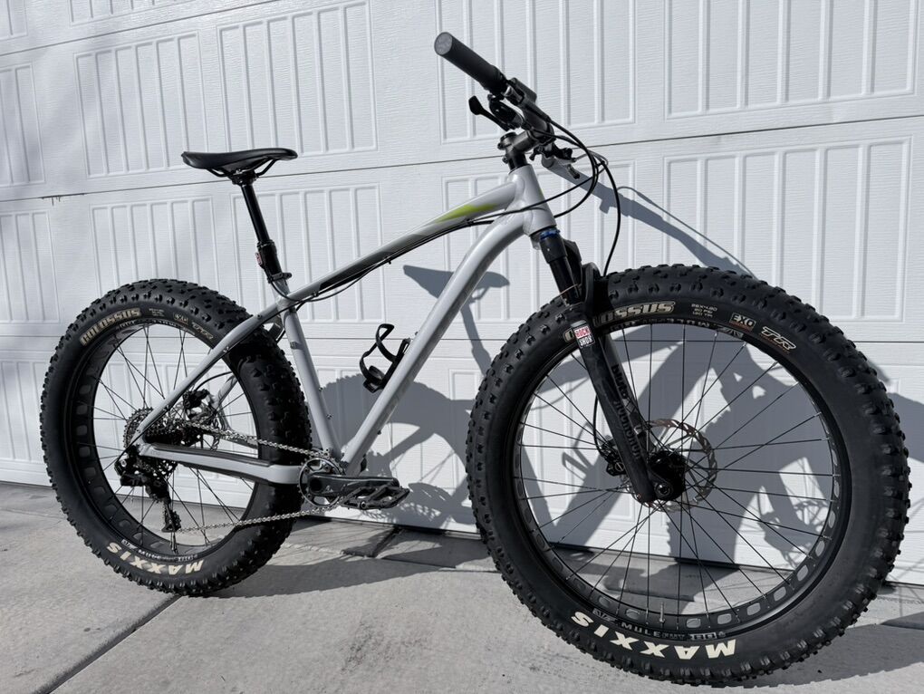 Specialized FatBoy MEDIUM - snow bike