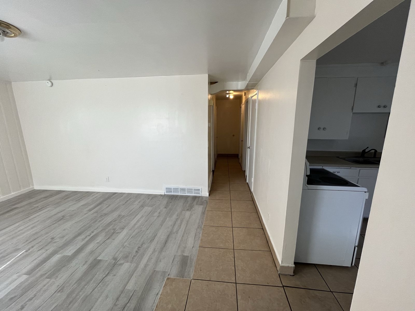 Main image 8