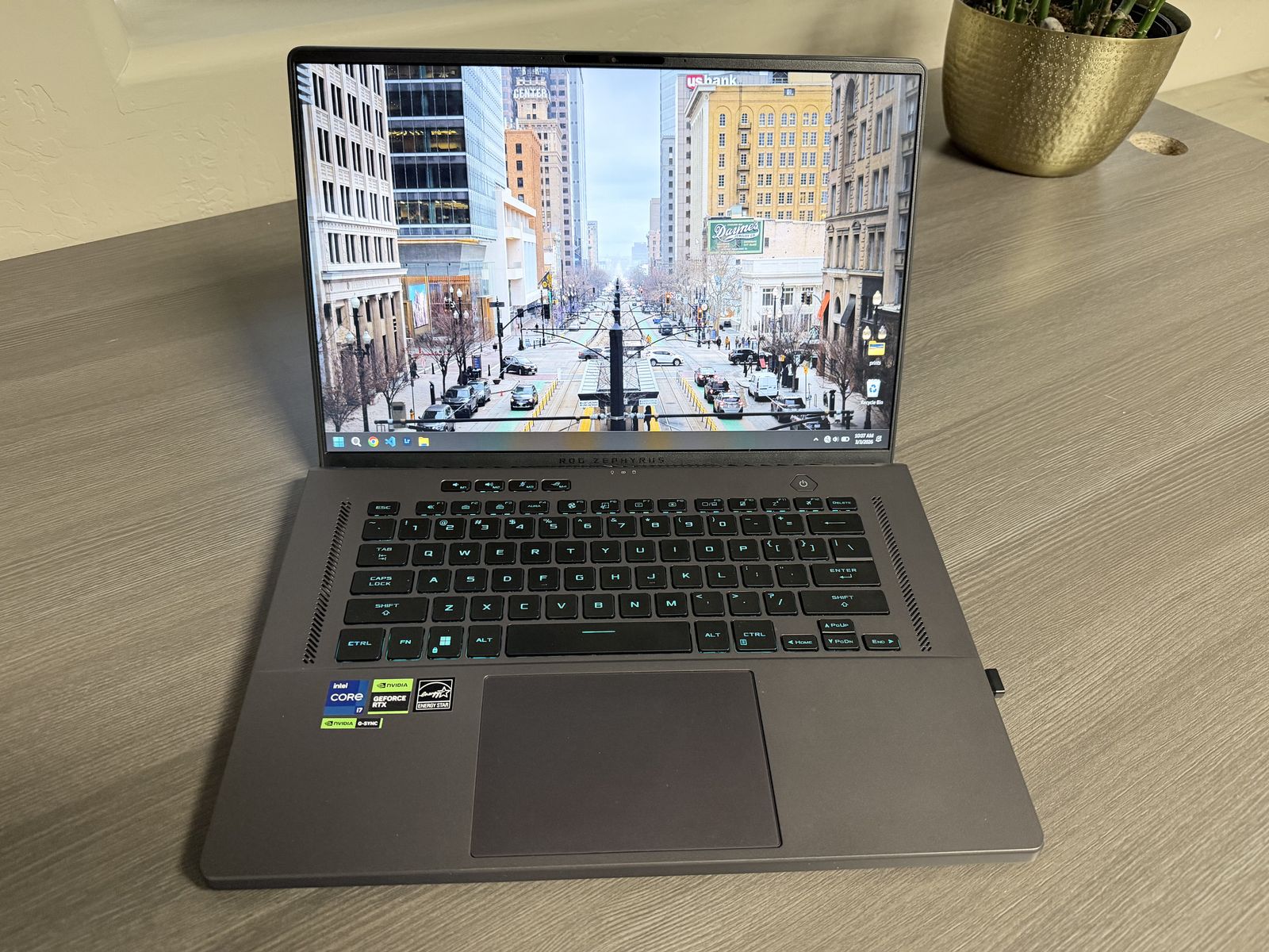 ASUS ROG Zephyrus G16 Gaming Laptop RTX 4060 i7