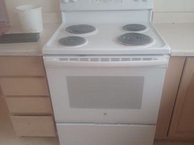 Oven for sale in Tooele