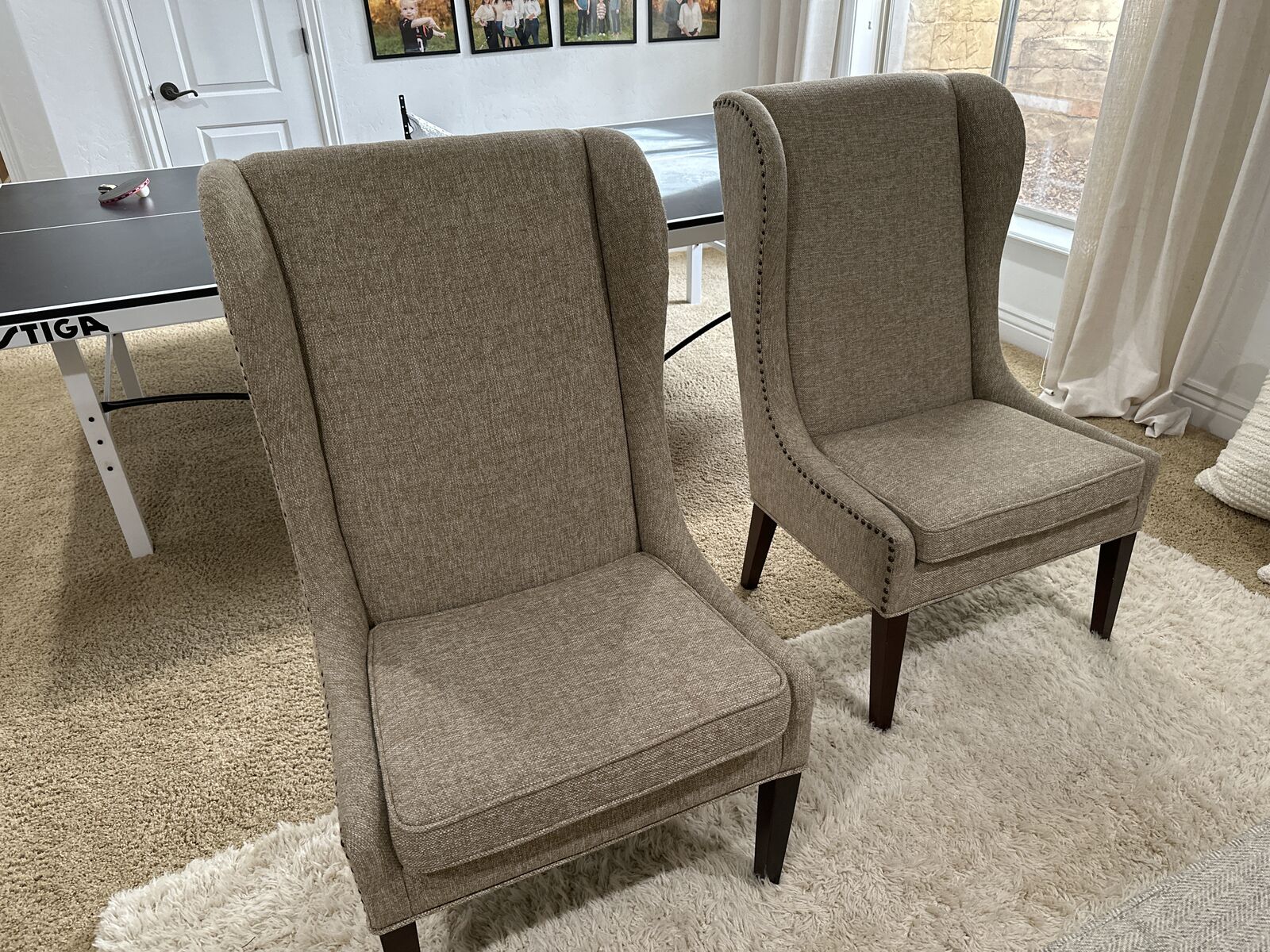 Accent chairs