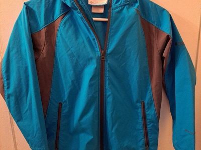 Kids Columbia brand light weight jacket