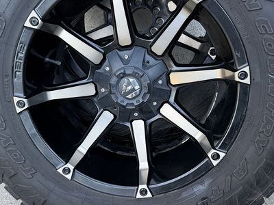 20" Fuel Wheel With Toyo Tires 35x12.5R20