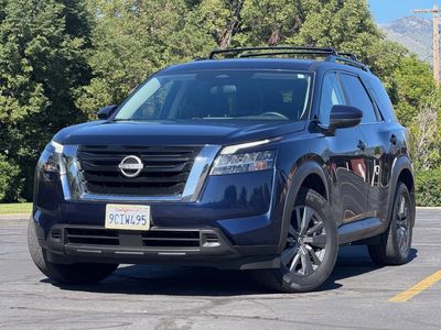 2022 Nissan Pathfinder SV
