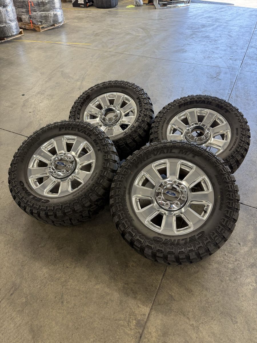 NEW 2022 f350 platinum OEM 20in/ 35x12.50r20 tires