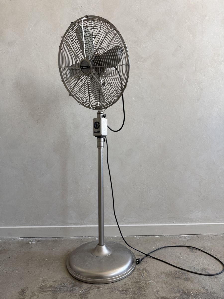Restoration Hardware Allaire No. 18 Pedestal Fan 400mm - Industrial Brushed Nickel