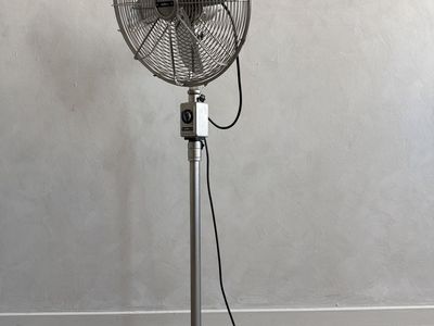 Restoration Hardware Allaire No. 18 Pedestal Fan 400mm - Industrial Brushed Nickel