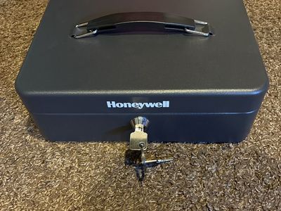Honeywell Safe