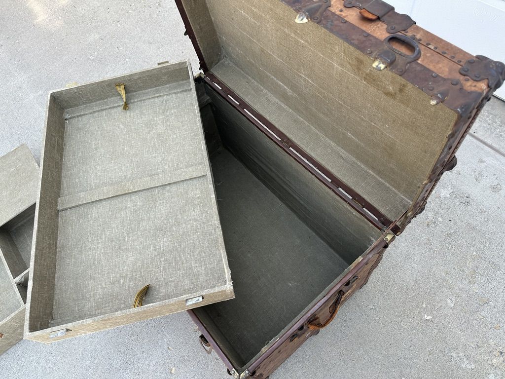 Main image 6
