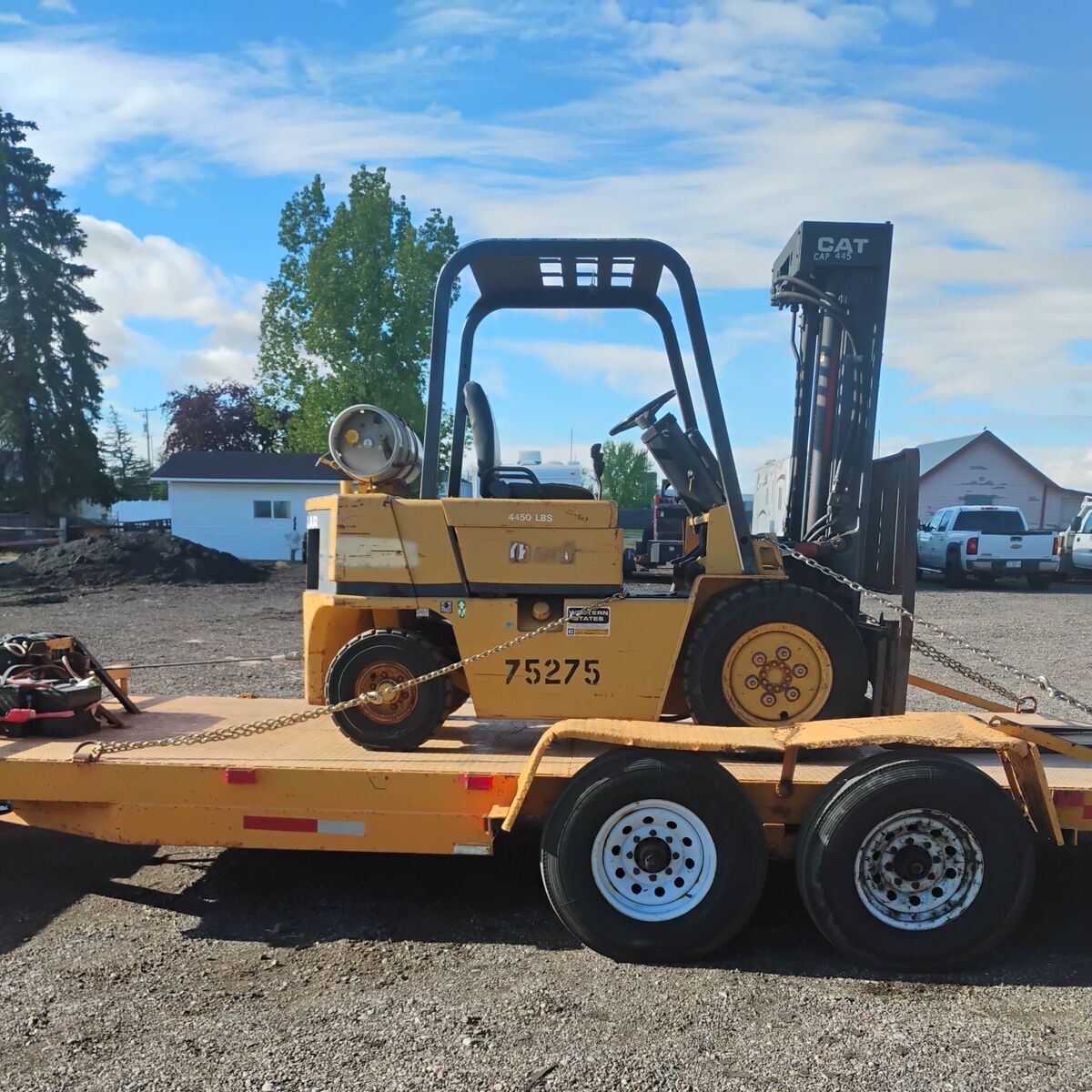 Big tires forklift for rent with extension