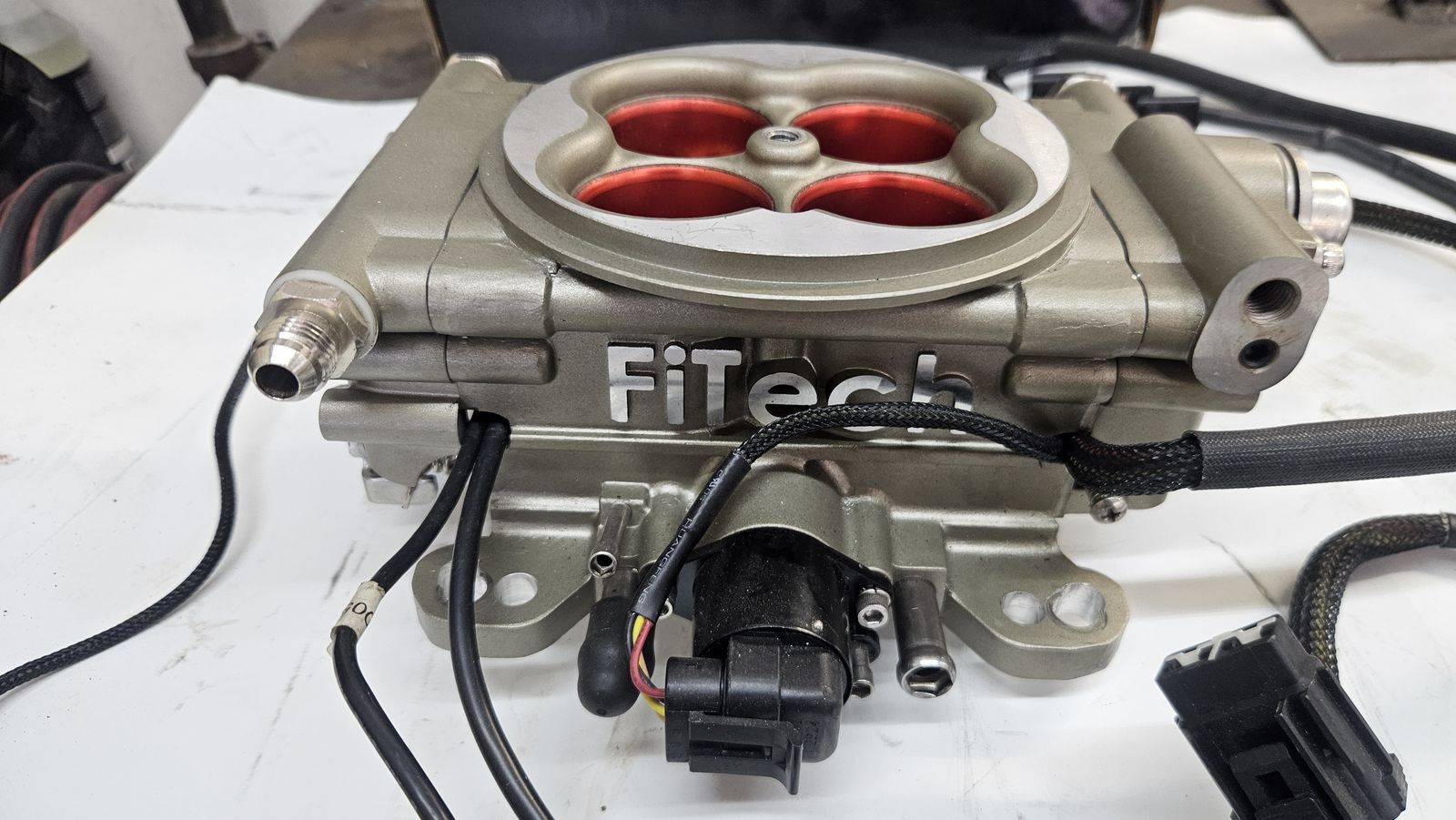 FiTech Go Street EFI 400HP Fuel Injection System - Never Used