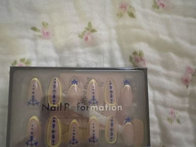 Nail Reformation Press-On Nails Set 30 Count with Glue & Accessories