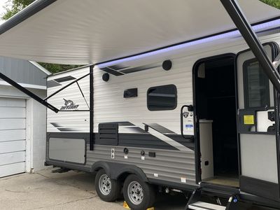 Jayco Jay Flight M-224 BHW Rocky Mountain Edition – Weather Package + Solar