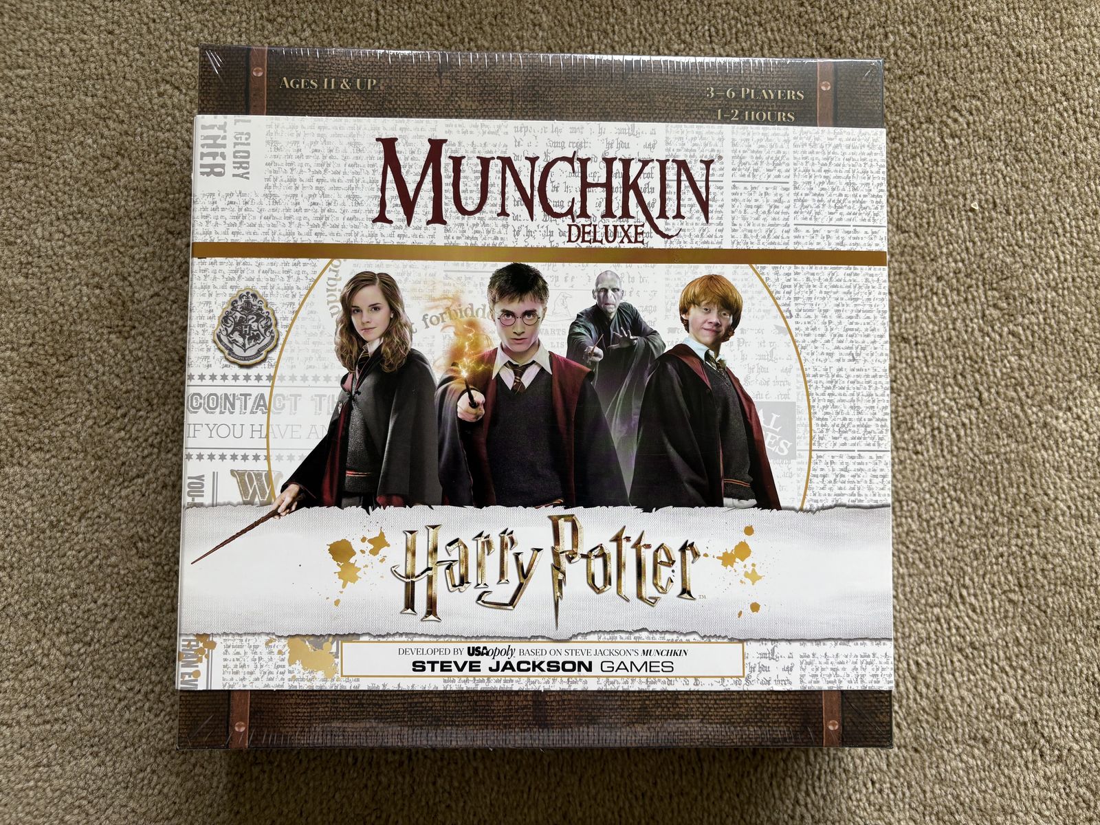 NEW Munchkin Deluxe: Harry Potter Game