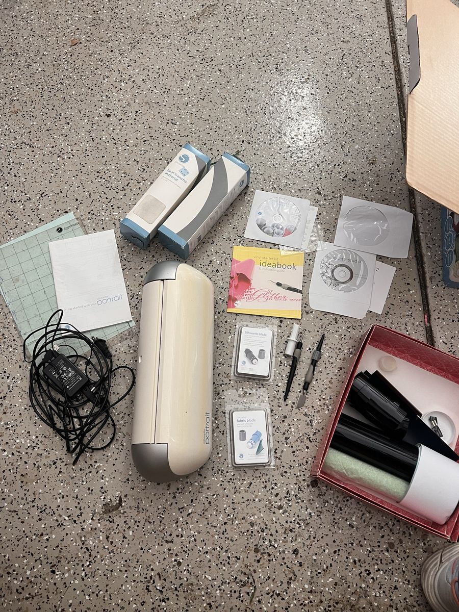 Silhouette Portrait Electronic Cutting Tool - like the circuit machine