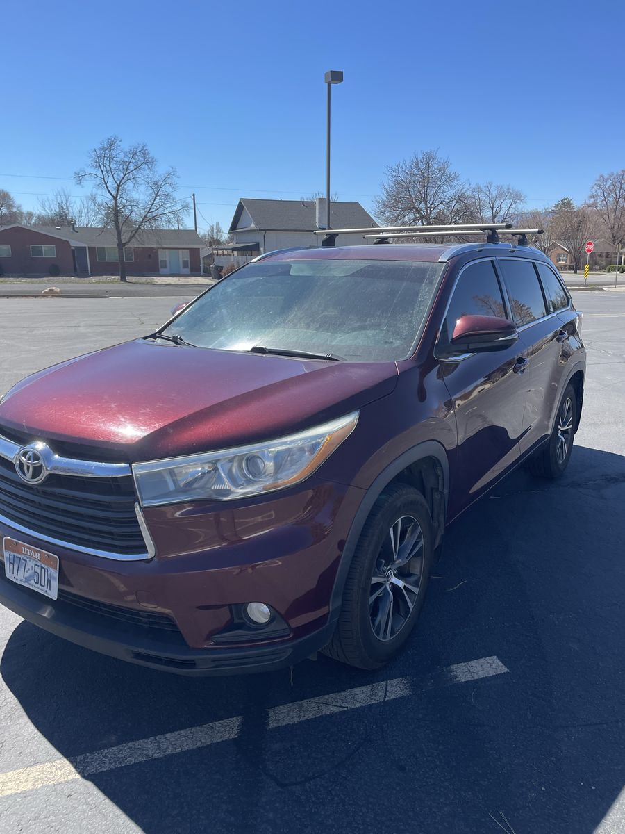 2016 TOYOTA HIGHLANDER XLE