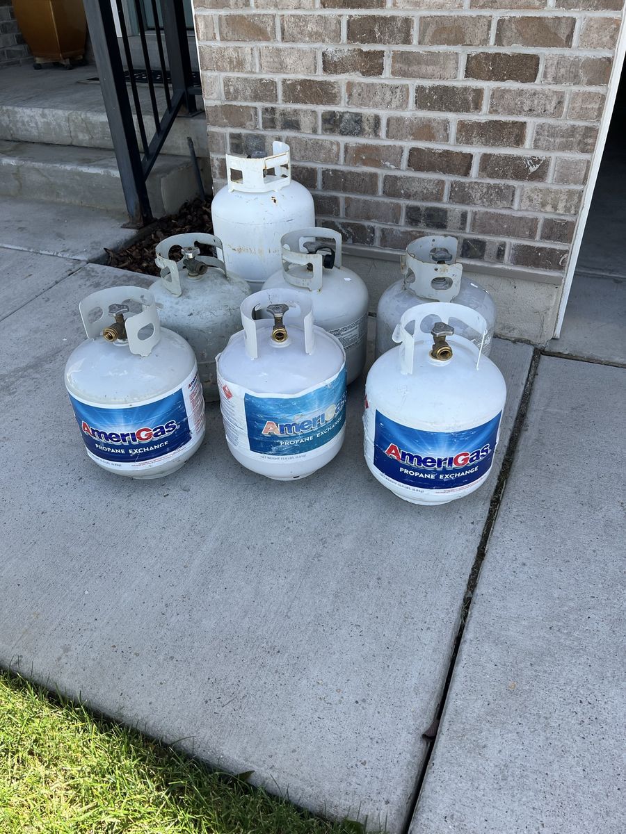 Full Propane Tanks - 20 and 30 pound