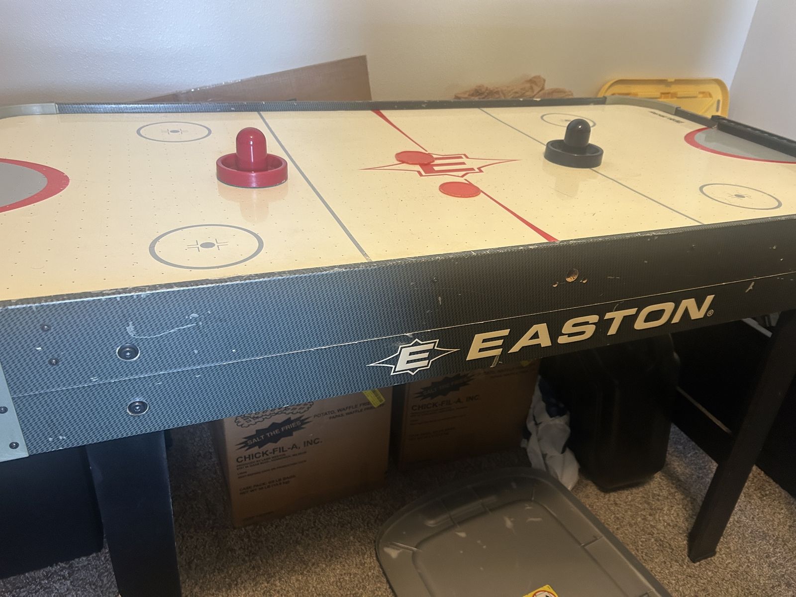 Air Hockey Table