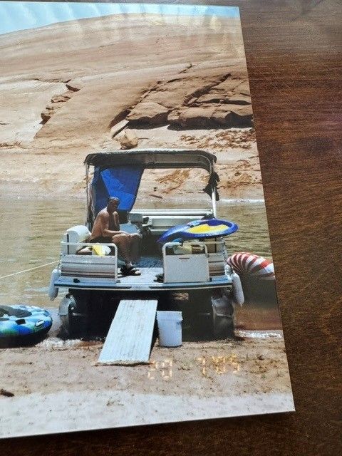 21' Sun Tracker Pontoon For Sale