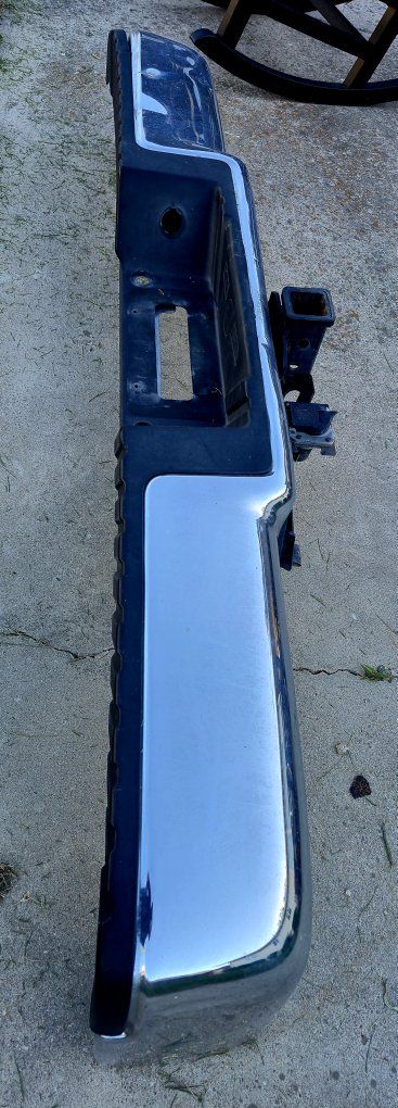 2004-2005 Ford F150 Rear Bumper w/Hitch and mounting brackets