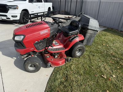 Craftsman Riding Mower w/grass Collector