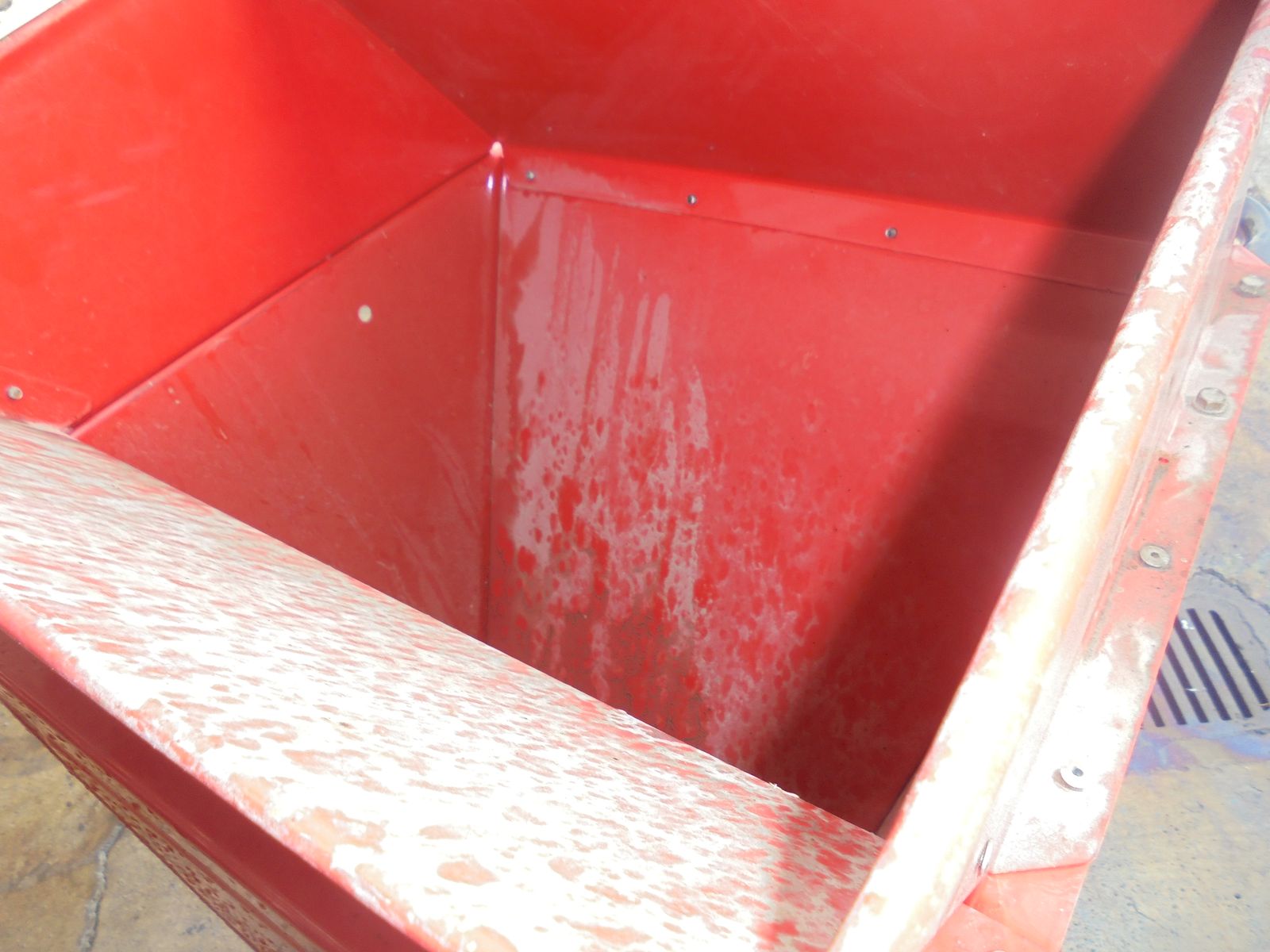 Main image 6