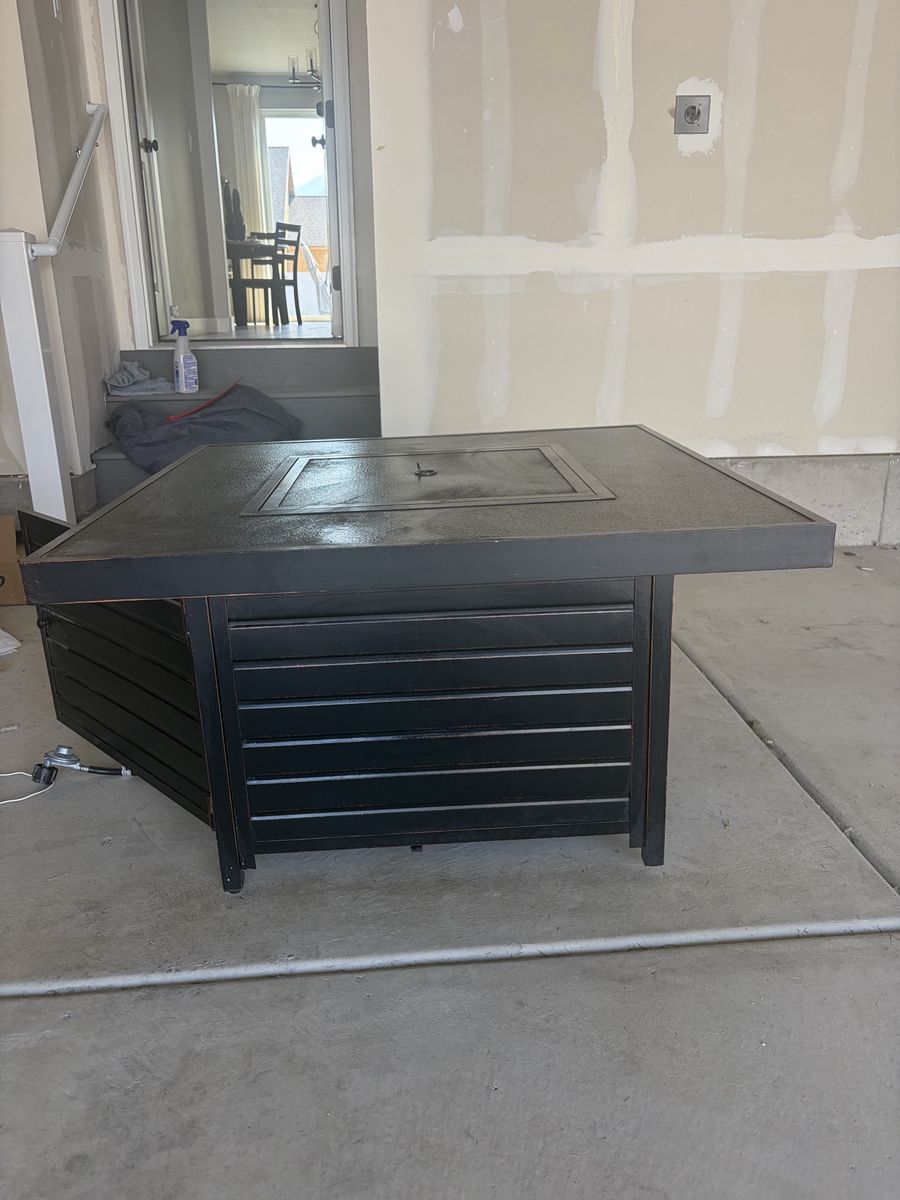 Fire Sense Finn Aluminum Propane Fire Pit Table – 55,000 BTU