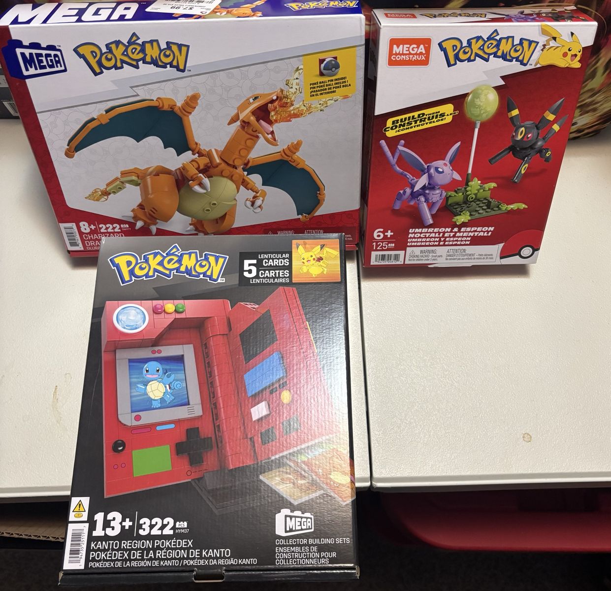 Pokemon mega construx Charizard, Umbreon, espeon, Pokédex